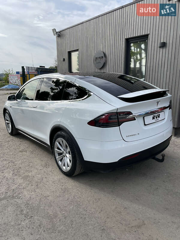 Внедорожник / Кроссовер Tesla Model X 2016 в Тернополе