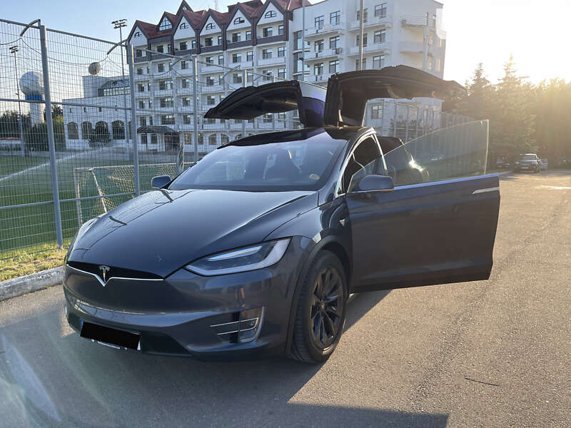 Внедорожник / Кроссовер Tesla Model X 2017 в Киеве фото Внедорожник / Кроссовер Tesla Model X 2017 в Киеве