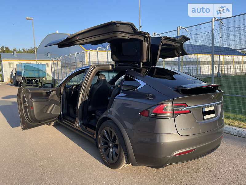 Внедорожник / Кроссовер Tesla Model X 2017 в Киеве фото 10 Внедорожник / Кроссовер Tesla Model X 2017 в Киеве