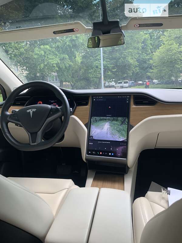 Позашляховик / Кросовер Tesla Model X 2018 в Києві