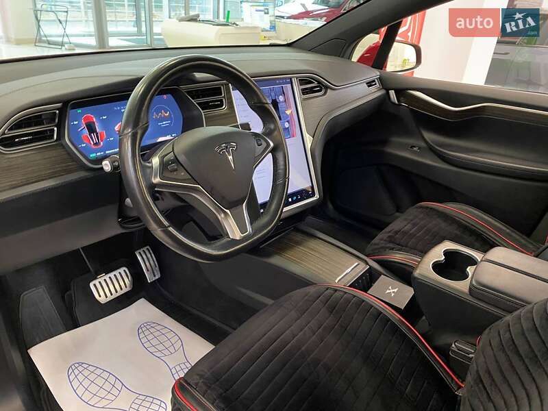 Позашляховик / Кросовер Tesla Model X 2016 в Одесі