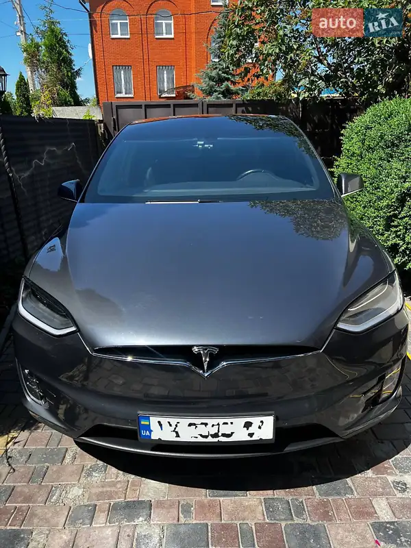 Tesla Model X 2016