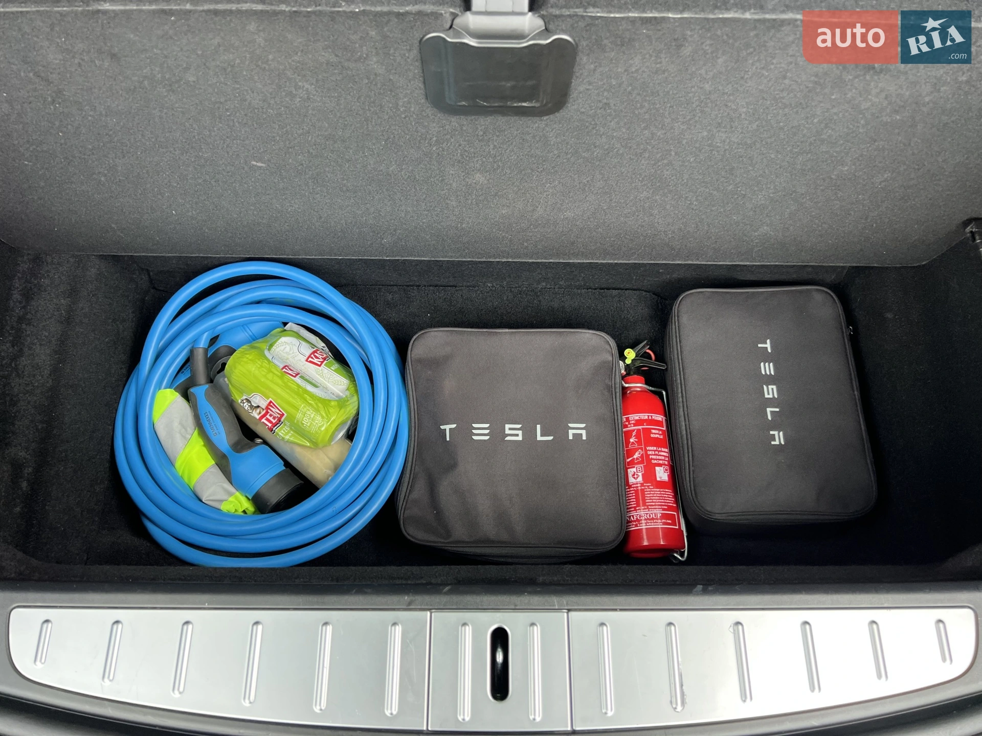 2020 Tesla Model X - мініатюра 29
