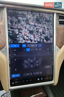 Внедорожник / Кроссовер Tesla Model X 2017 в 