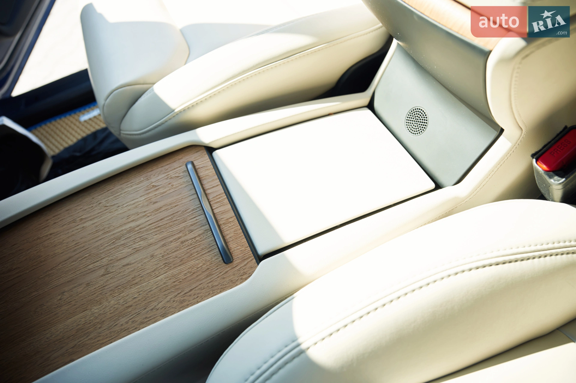 2020 Tesla Model X - мініатюра 10