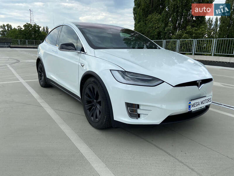 Внедорожник / Кроссовер Tesla Model X 2020 в Киеве