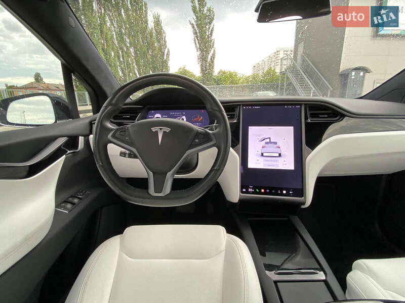 Внедорожник / Кроссовер Tesla Model X 2020 в Киеве