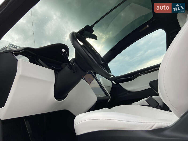 Внедорожник / Кроссовер Tesla Model X 2020 в Киеве
