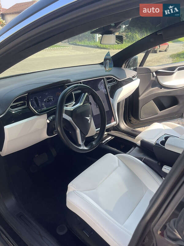 Внедорожник / Кроссовер Tesla Model X 2017 в Харькове фото 4 Внедорожник / Кроссовер Tesla Model X 2017 в Харькове