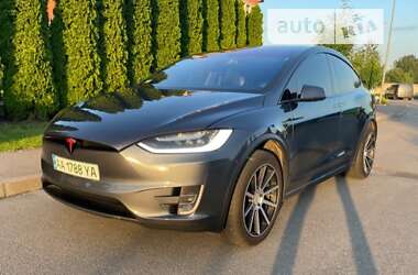 Позашляховик / Кросовер Tesla Model X 2016 в Києві