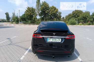 Позашляховик / Кросовер Tesla Model X 2017 в Коломиї