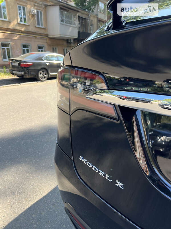 Позашляховик / Кросовер Tesla Model X 2016 в Дніпрі