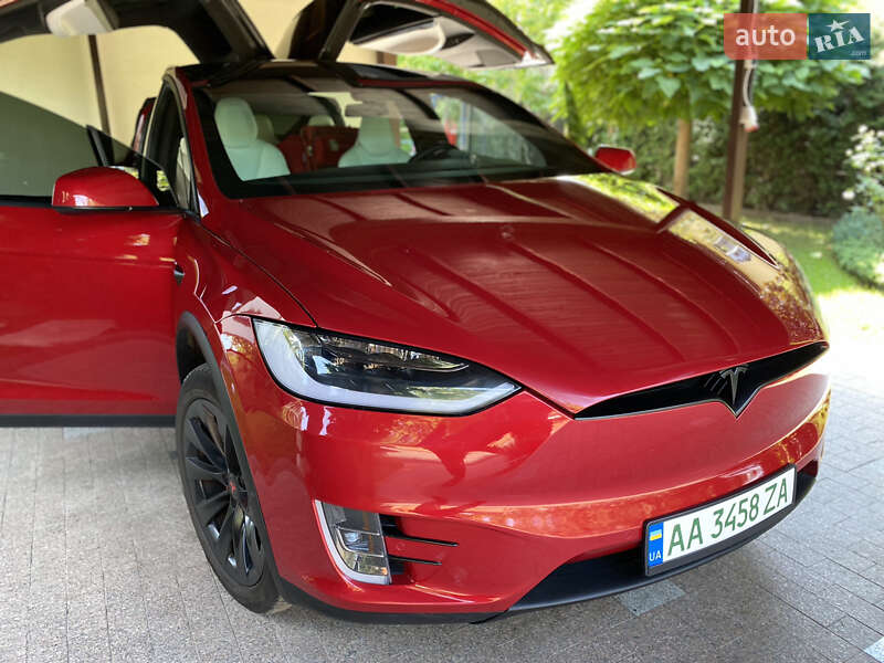 Внедорожник / Кроссовер Tesla Model X 2018 в Киеве