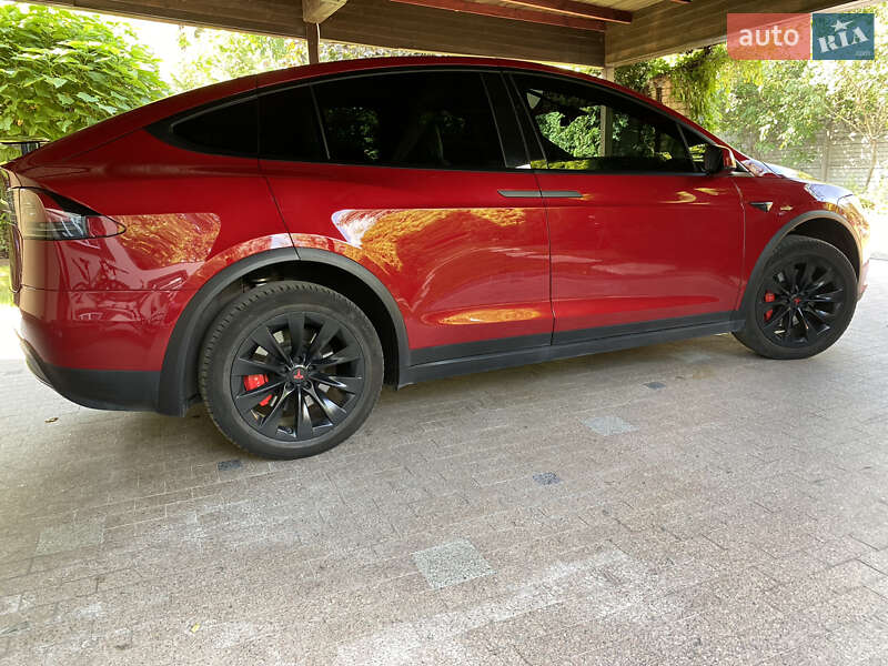 Внедорожник / Кроссовер Tesla Model X 2018 в Киеве