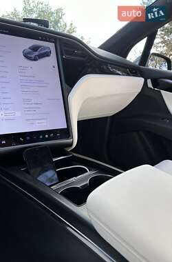 Позашляховик / Кросовер Tesla Model X 2020 в Дніпрі