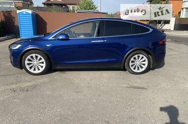 Позашляховик / Кросовер Tesla Model X 2016 в Києві