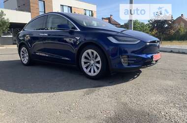 Позашляховик / Кросовер Tesla Model X 2016 в Києві