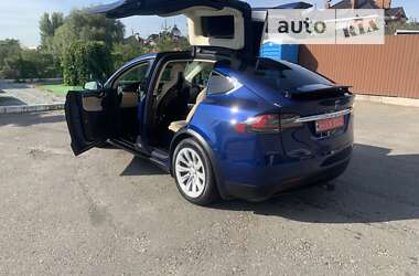 Позашляховик / Кросовер Tesla Model X 2016 в Києві