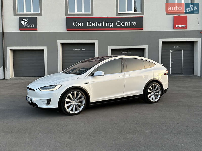 Внедорожник / Кроссовер Tesla Model X 2017 в Киеве