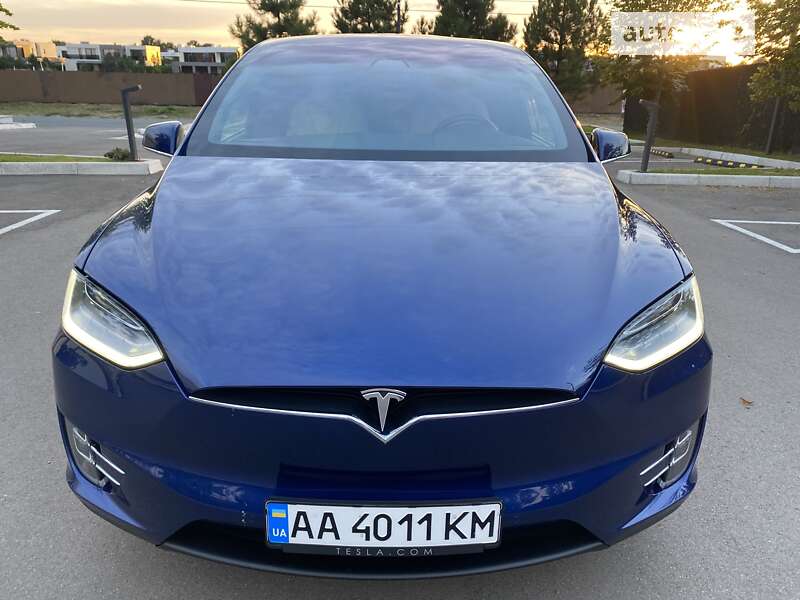 Позашляховик / Кросовер Tesla Model X 2019 в Києві