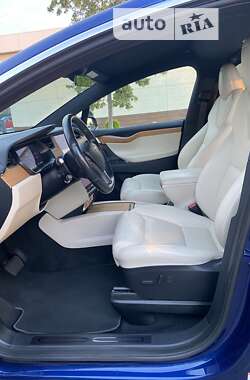 Внедорожник / Кроссовер Tesla Model X 2019 в Киеве