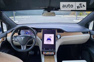 Внедорожник / Кроссовер Tesla Model X 2019 в Киеве