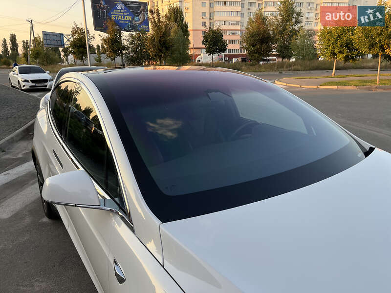 Внедорожник / Кроссовер Tesla Model X 2018 в Вишневом