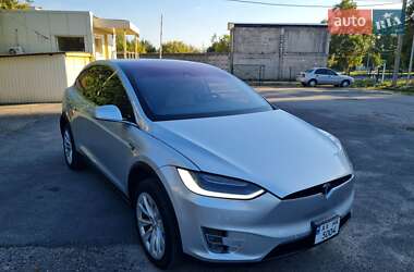 Внедорожник / Кроссовер Tesla Model X 2016 в Киеве