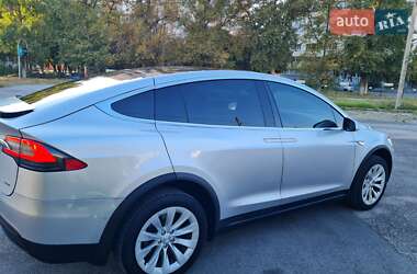 Внедорожник / Кроссовер Tesla Model X 2016 в Киеве