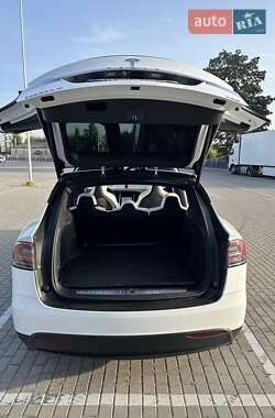 Внедорожник / Кроссовер Tesla Model X 2018 в Тернополе