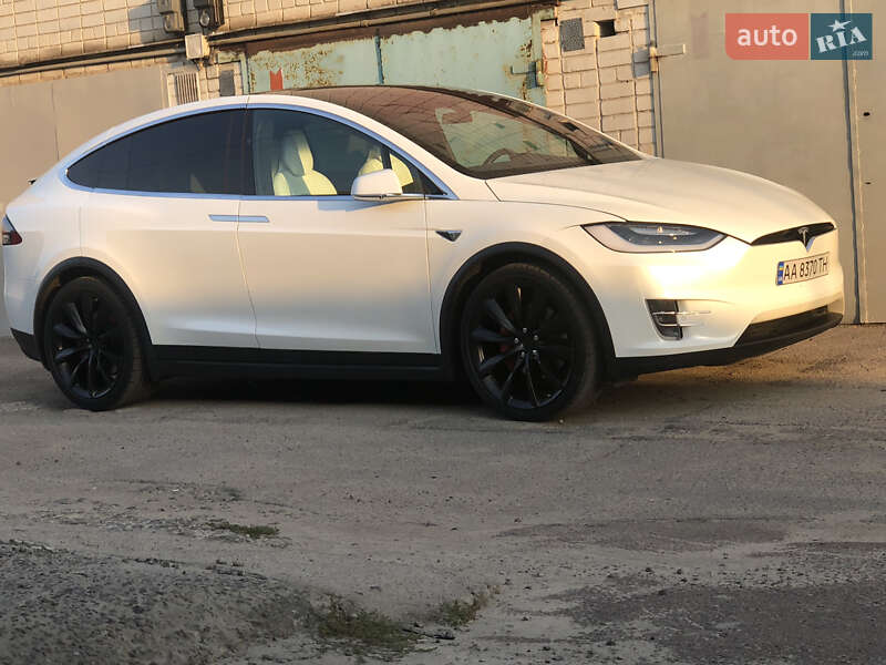 Внедорожник / Кроссовер Tesla Model X 2017 в Днепре