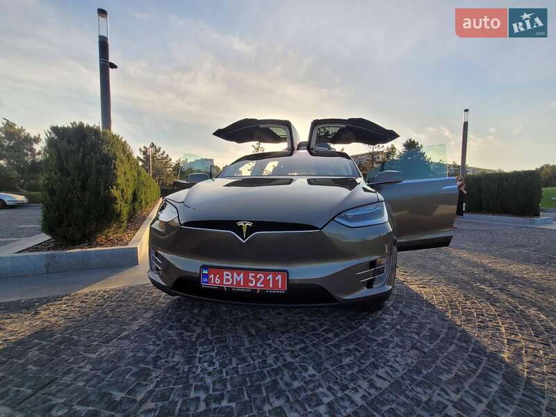 Внедорожник / Кроссовер Tesla Model X 2016 в Днепре