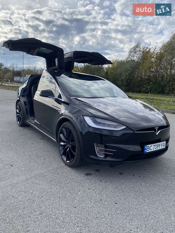 Внедорожник / Кроссовер Tesla Model X 2016 в Одессе