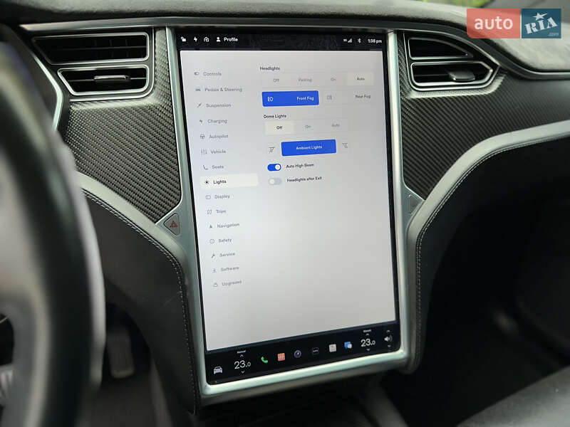 Позашляховик / Кросовер Tesla Model X 2016 в Львові