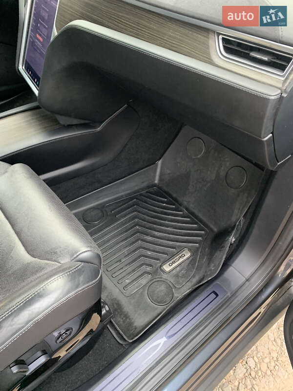 Внедорожник / Кроссовер Tesla Model X 2016 в Белой Церкви фото 18 Внедорожник / Кроссовер Tesla Model X 2016 в Белой Церкви