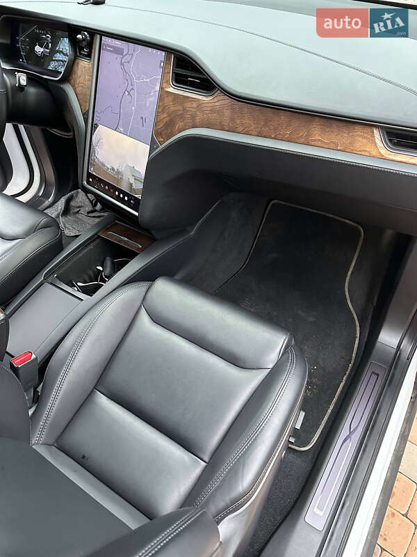 Внедорожник / Кроссовер Tesla Model X 2020 в Черкассах