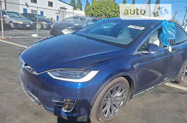 Внедорожник / Кроссовер Tesla Model X 2018 в 