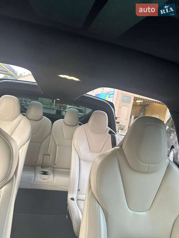 Позашляховик / Кросовер Tesla Model X 2019 в Києві