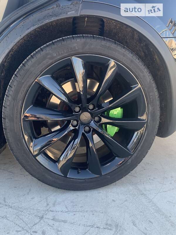 Позашляховик / Кросовер Tesla Model X 2018 в Києві