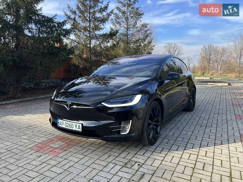 Позашляховик / Кросовер Tesla Model X 2017 в Запоріжжі