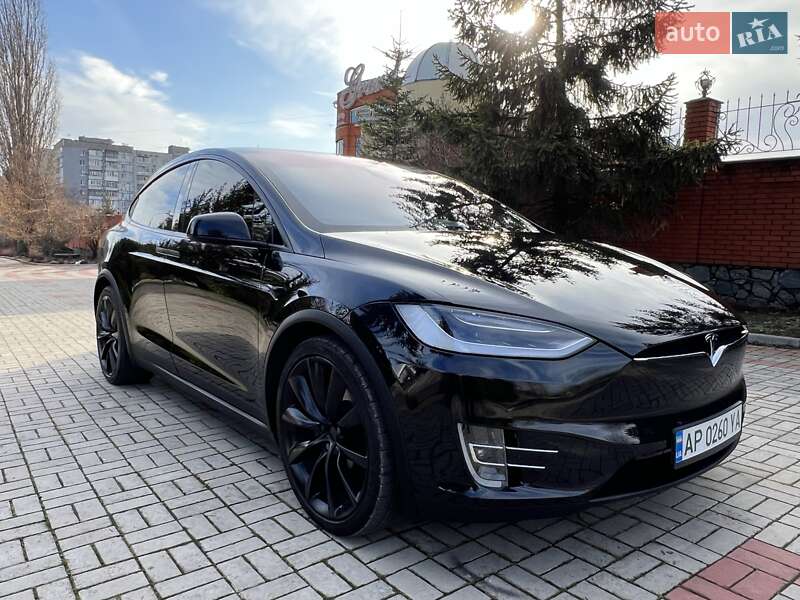 Позашляховик / Кросовер Tesla Model X 2017 в Запоріжжі