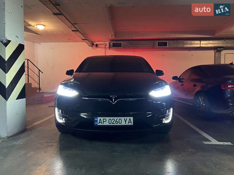 Позашляховик / Кросовер Tesla Model X 2017 в Запоріжжі