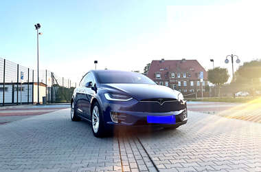 Внедорожник / Кроссовер Tesla Model X 2016 в Киеве