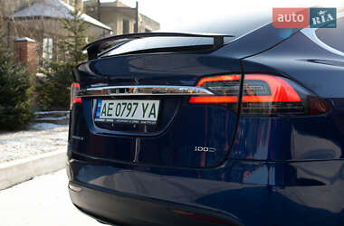 Внедорожник / Кроссовер Tesla Model X 2017 в Днепре