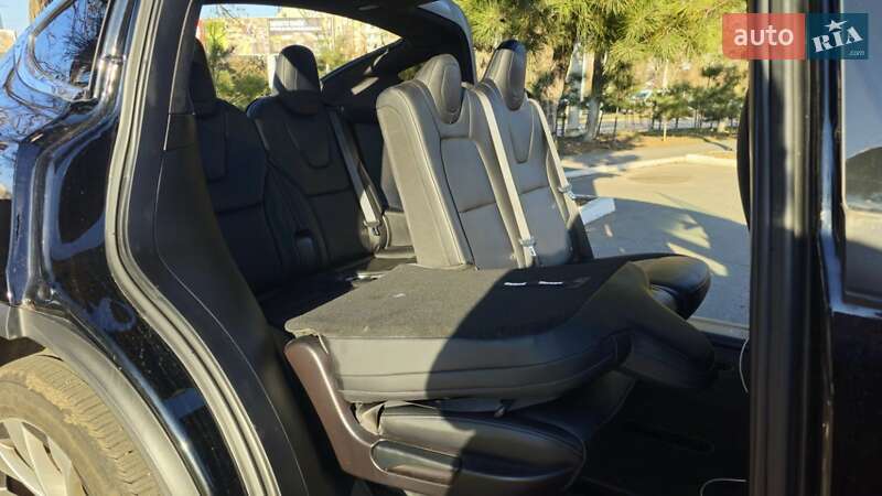 Внедорожник / Кроссовер Tesla Model X 2020 в Одессе