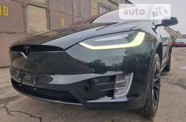 Позашляховик / Кросовер Tesla Model X 2016 в Дніпрі