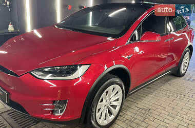 Позашляховик / Кросовер Tesla Model X 2017 в 