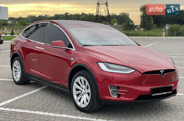 Позашляховик / Кросовер Tesla Model X 2017 в Львові