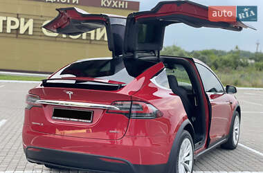 Позашляховик / Кросовер Tesla Model X 2017 в 