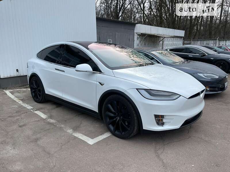 Позашляховик / Кросовер Tesla Model X 2020 в Дніпрі